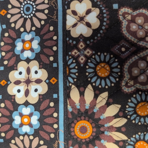 VERA BRADLEY/ "Canyon Floral" Insulated Lunch Tote(discontinued pattern) - Picture 12 of 12